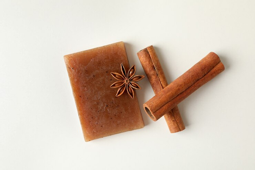 Cinnamon Spice Bliss: Your Guide to Bathing