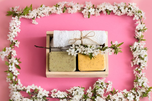 Seasonal Scents: Finding the Perfect Body Soap for Every Season